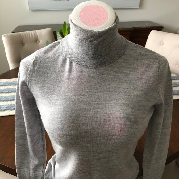Max Studio Extra Fine Merino Wool Lg Slv Turtleneck Sweater Heather Gray Sz XS - Picture 5 of 12